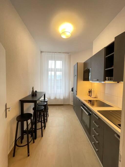 Lucky Stays Ls10 - Vollausstattung - Zentrum - Aufzug - Grosse Kueche - 2 Zimmer - Smart-Tv Magdeburg Ngoại thất bức ảnh
